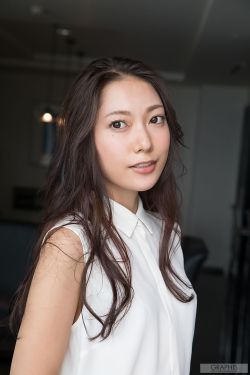 尖刀上行走